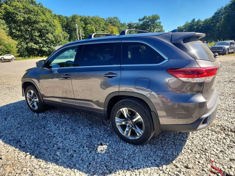 2018 TOYOTA HIGHLANDER LIMITED PLATINUM  