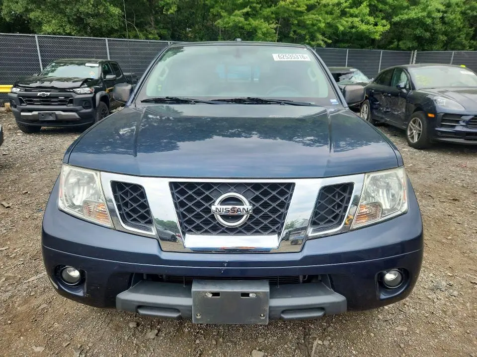 2015 NISSAN FRONTIER SV V6  
