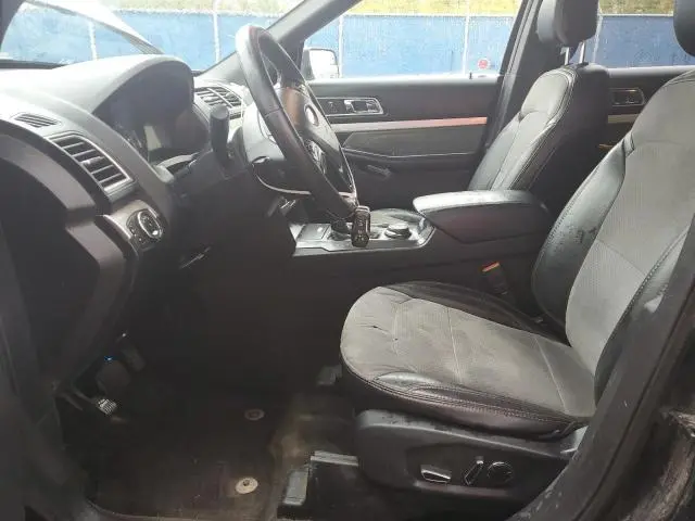 2017 FORD EXPLORER XLT  