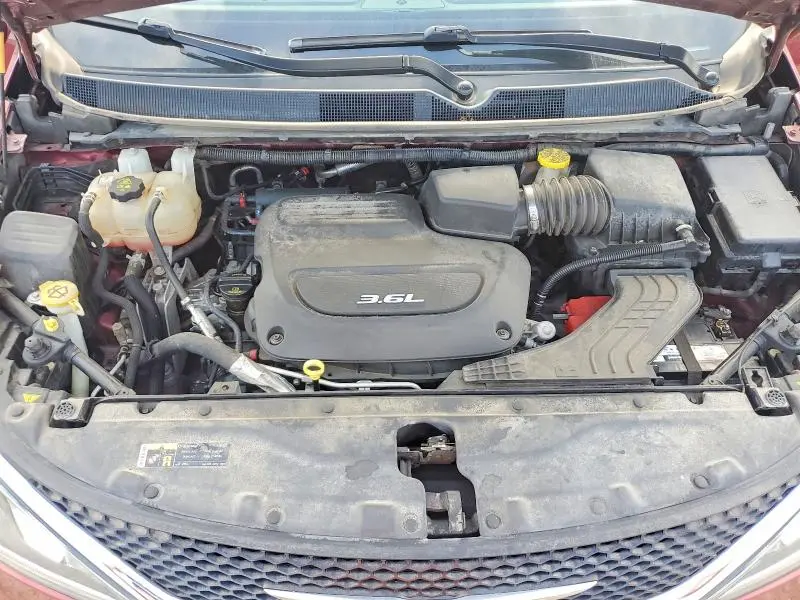 2017 CHRYSLER PACIFICA LIMITED  