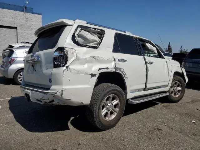 2011 TOYOTA 4RUNNER SR5  