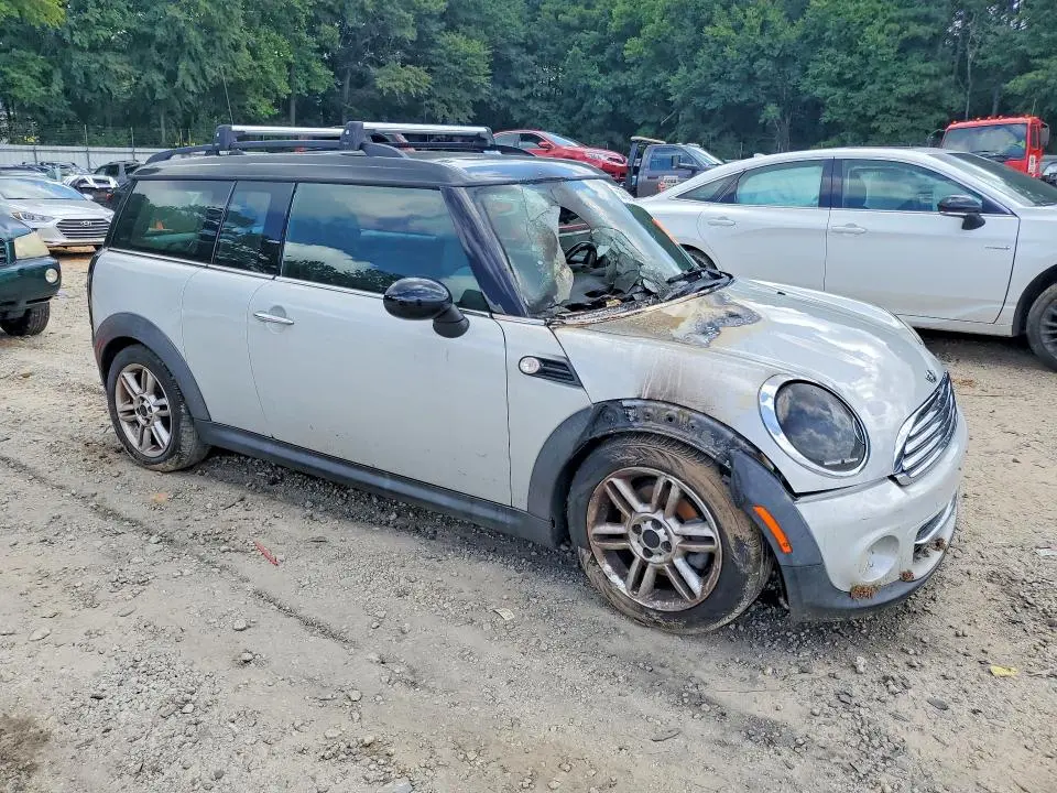 2011 MINI COOPER CLUBMAN  