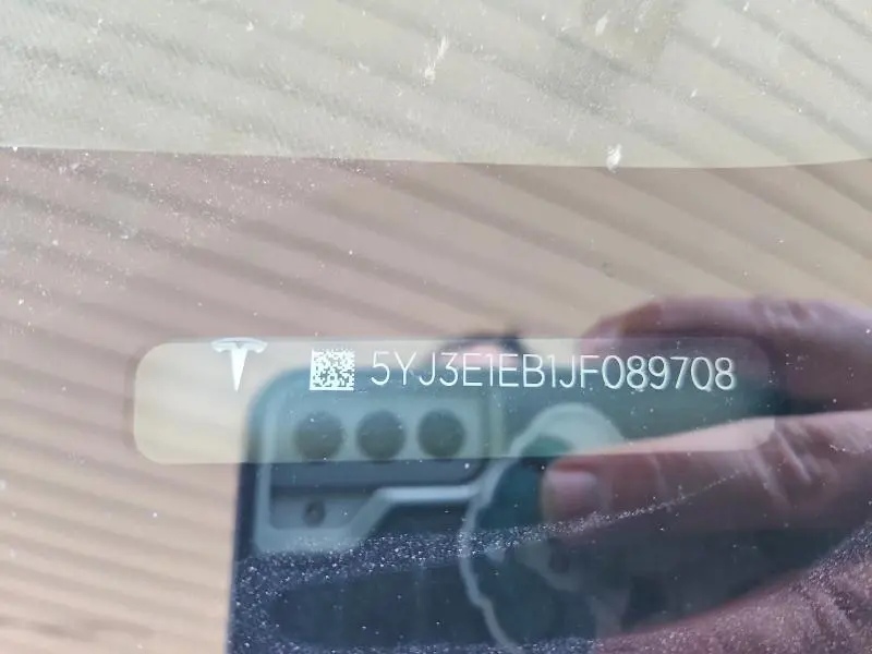 2018 TESLA MODEL 3   