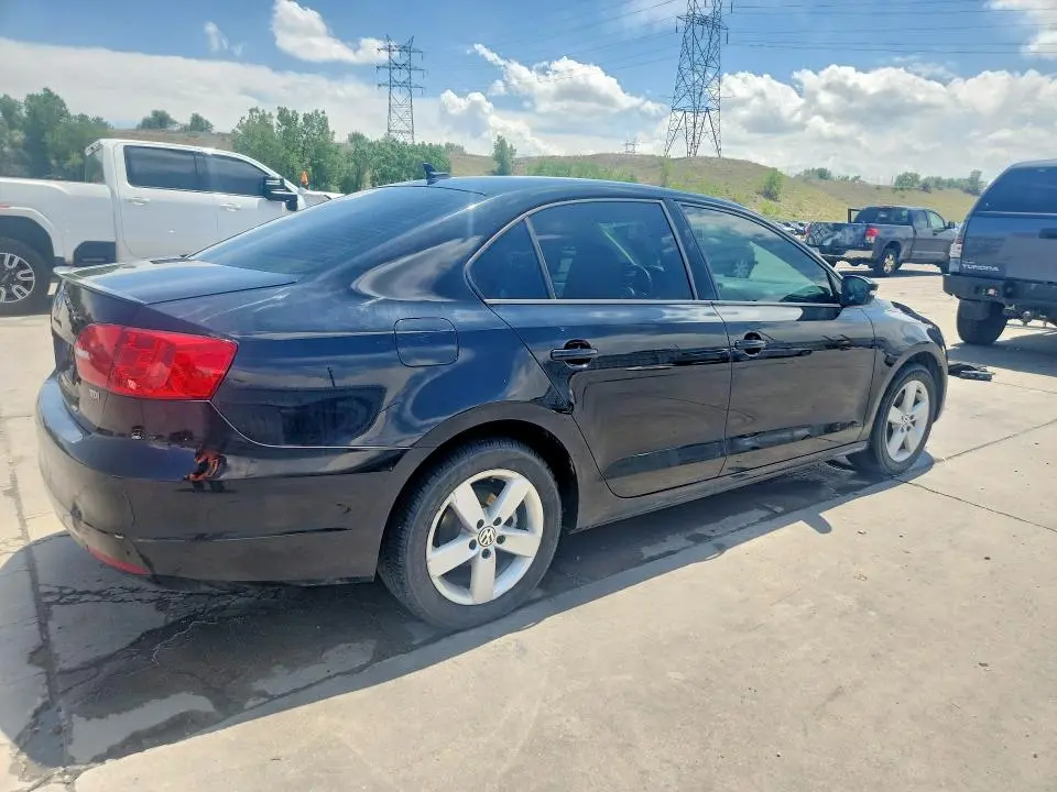 2012 VOLKSWAGEN JETTA TDI  