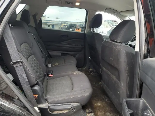 2024 NISSAN PATHFINDER SV  