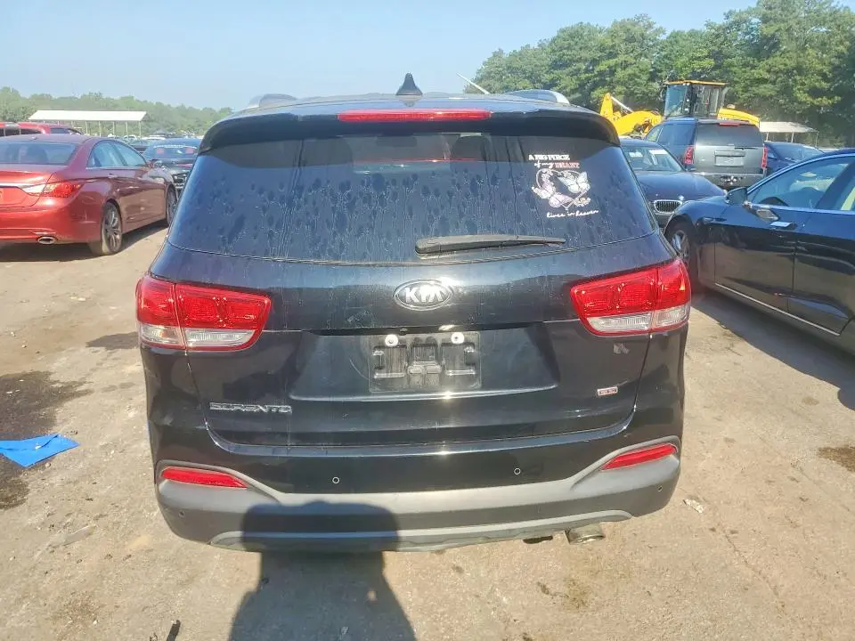 2018 KIA SORENTO LX  