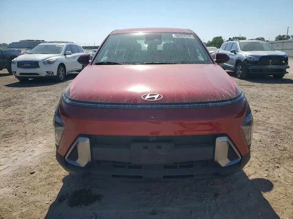 2025 HYUNDAI KONA SE  