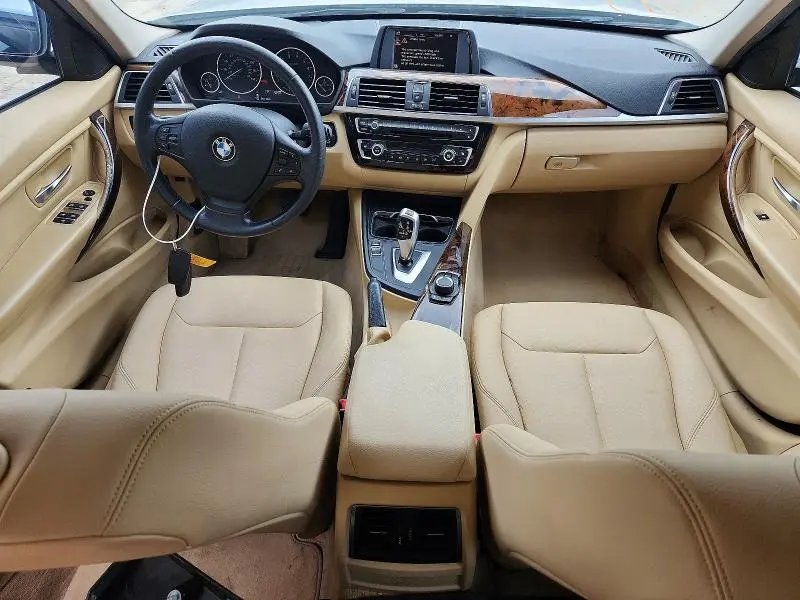 2016 BMW 320 I  