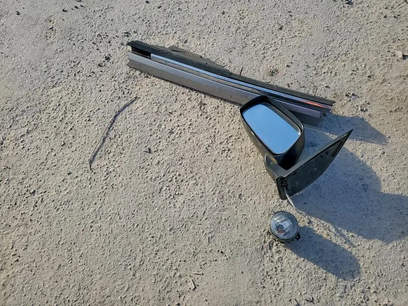 2015 NISSAN FRONTIER S  