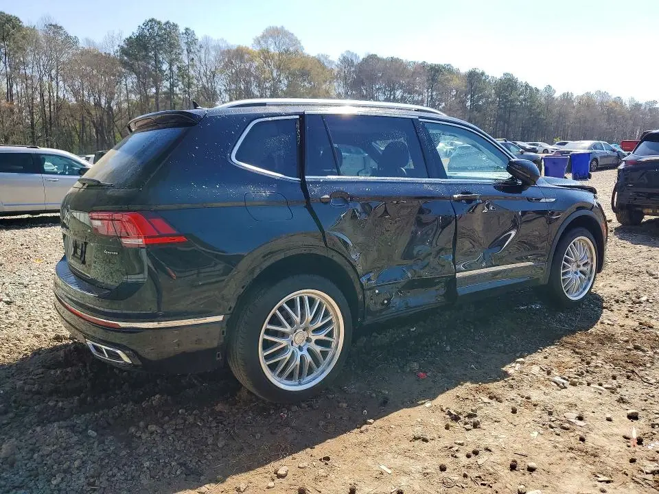 2022 VOLKSWAGEN TIGUAN SEL R-LINE  