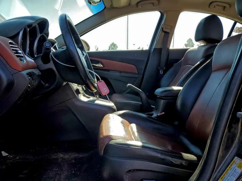 2011 CHEVROLET CRUZE LT  