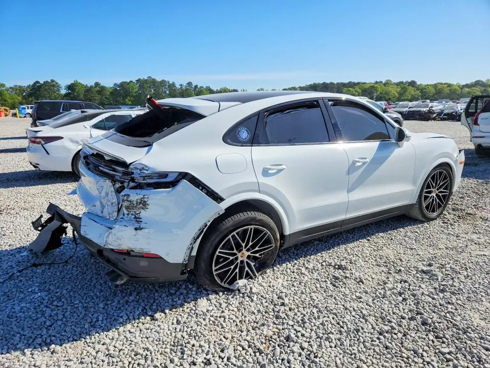 2024 PORSCHE CAYENNE COUPE  