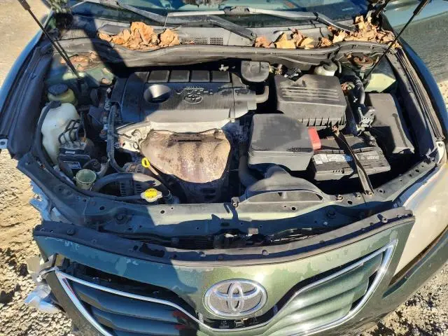 2011 TOYOTA CAMRY LE  