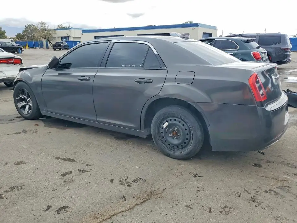 2016 CHRYSLER 300 LIMITED  