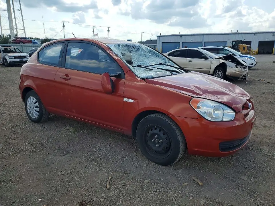 2010 HYUNDAI ACCENT GS  