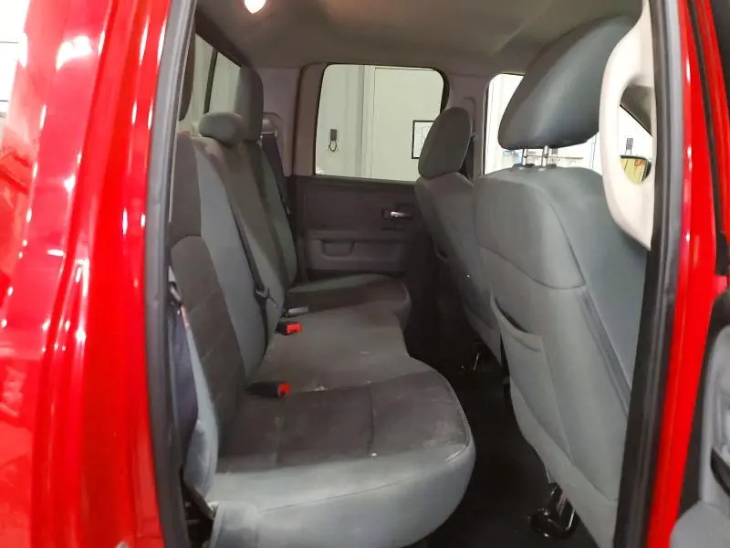 2013 RAM 1500 SLT  