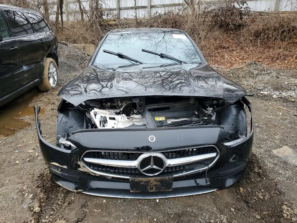 2025 MERCEDES-BENZ C 300  