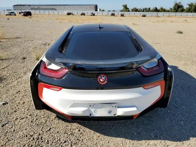 2016 BMW I8   