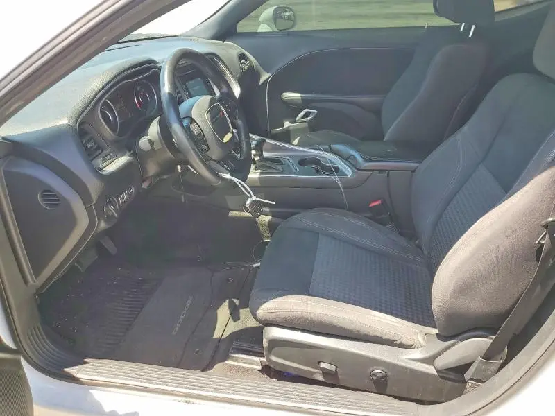 2015 DODGE CHALLENGER SXT  