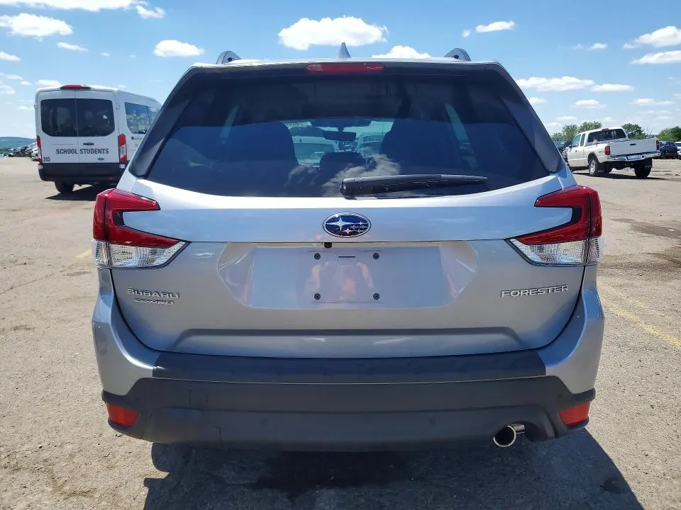 2023 SUBARU FORESTER LIMITED  