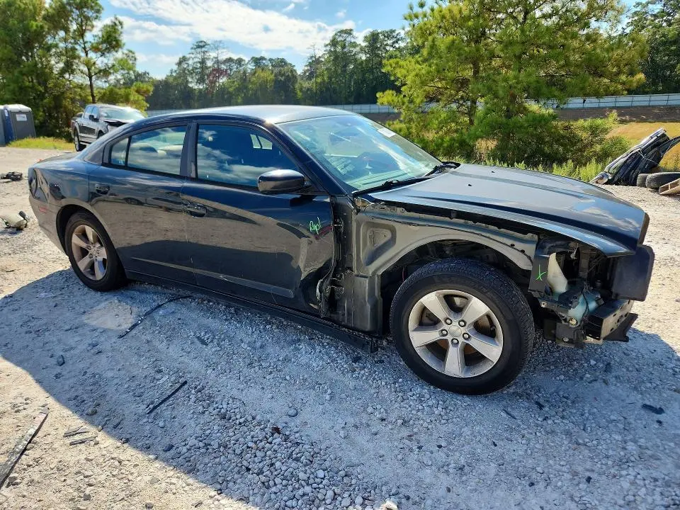 2013 DODGE CHARGER SE  