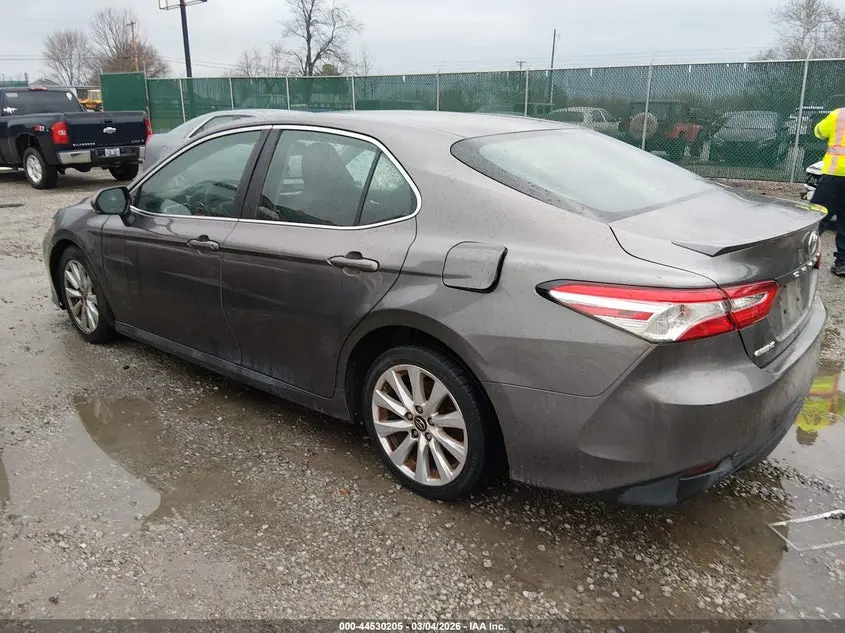 2018 TOYOTA CAMRY LE