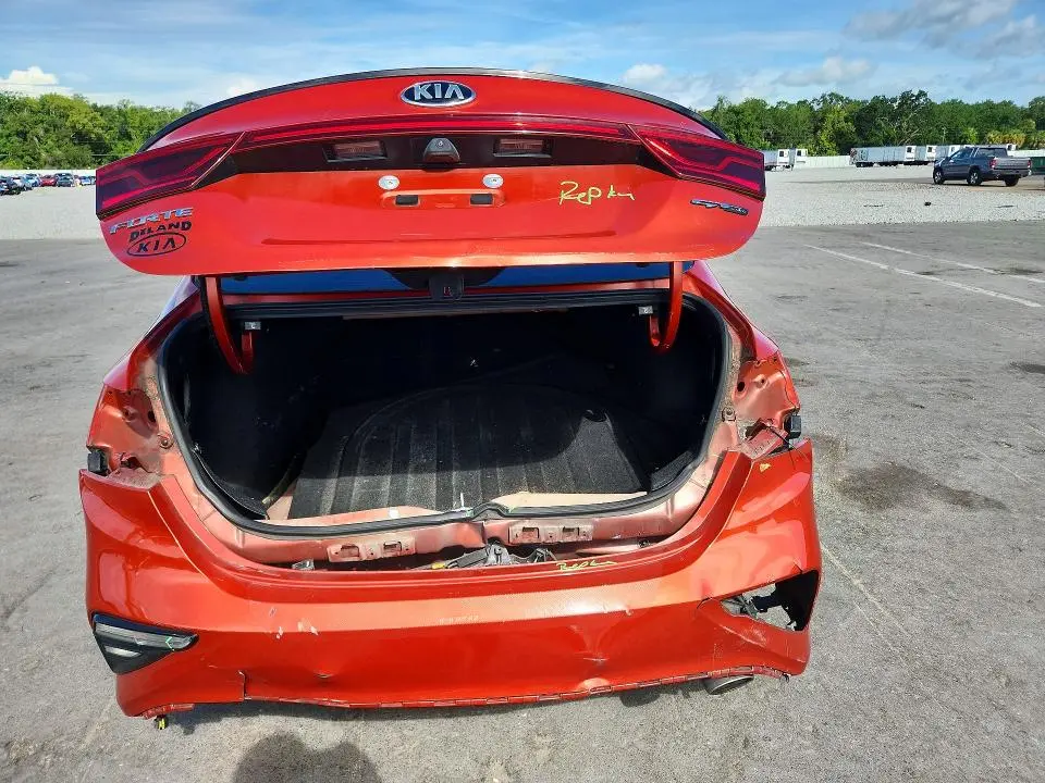 2021 KIA FORTE GT LINE  