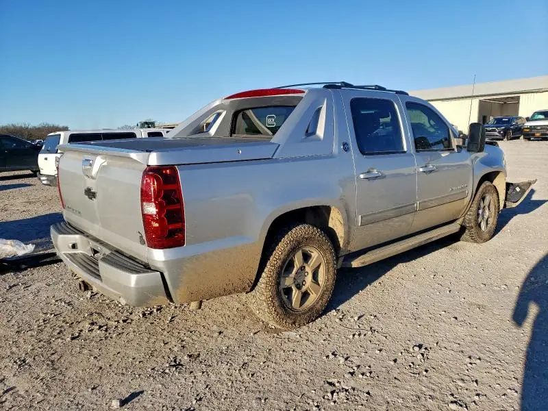 2013 CHEVROLET AVALANCHE LS  