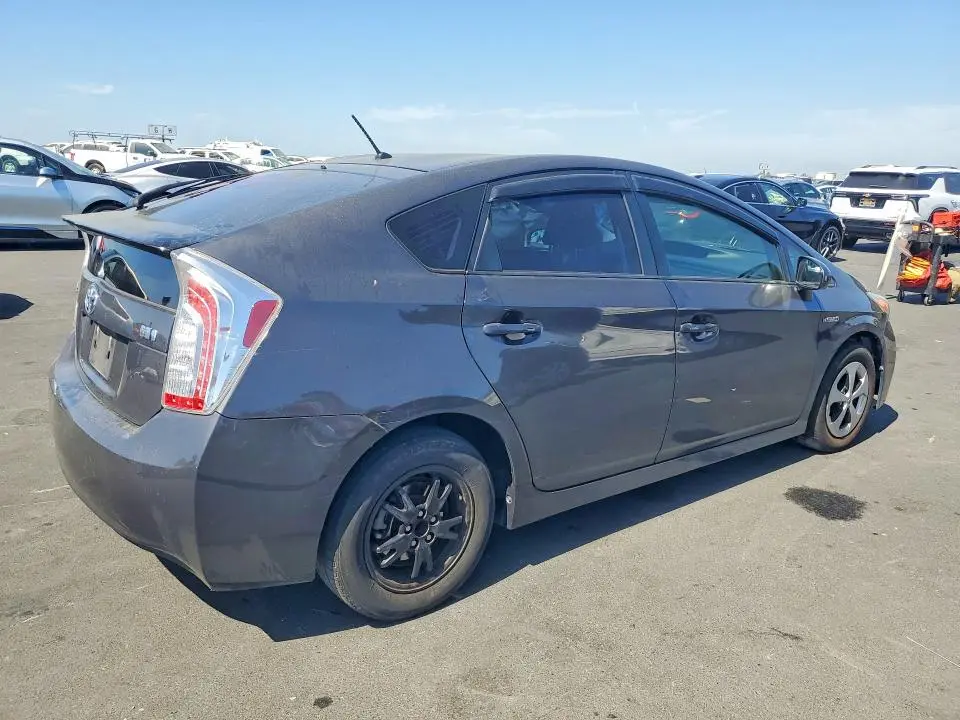 2015 TOYOTA PRIUS TWO  