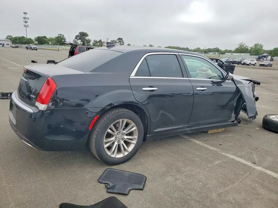 2018 CHRYSLER 300 TOURING  