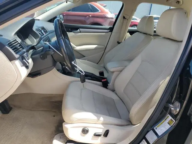 2015 VOLKSWAGEN PASSAT S  