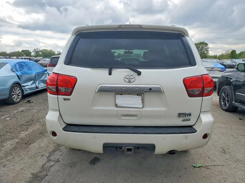 2014 TOYOTA SEQUOIA PLATINUM  