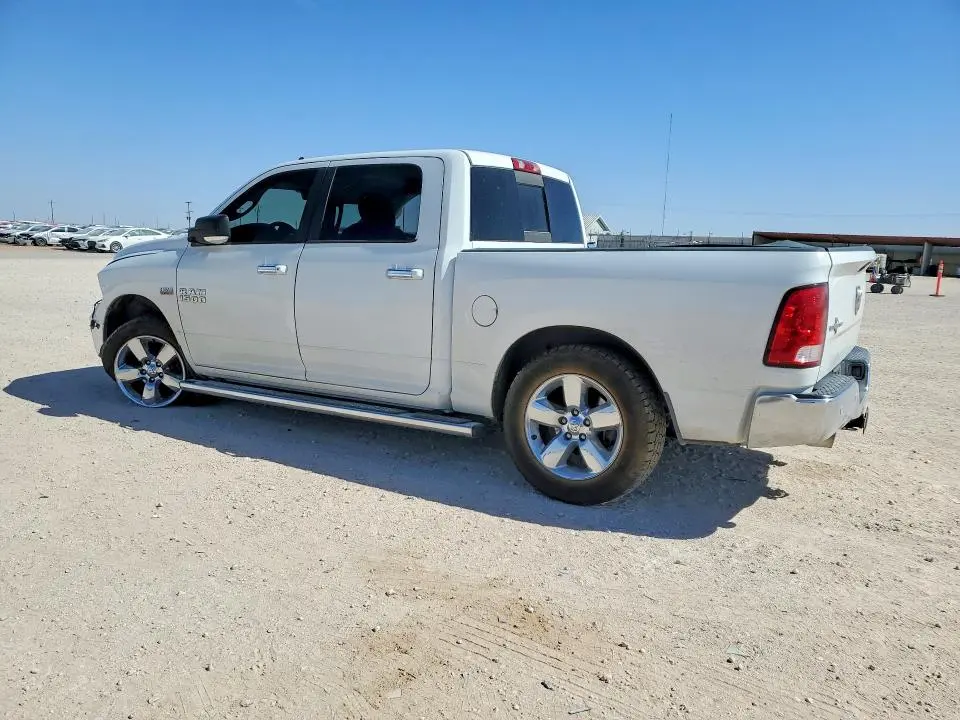 2017 RAM 1500 SLT  