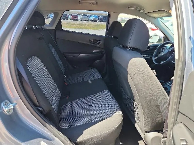 2018 HYUNDAI KONA SE  