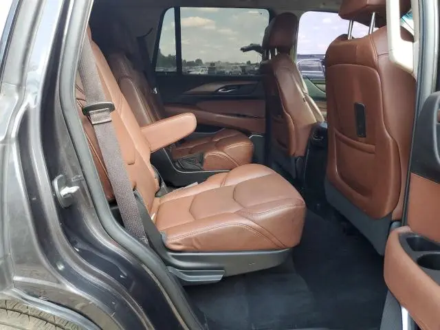 2016 CADILLAC ESCALADE LUXURY  
