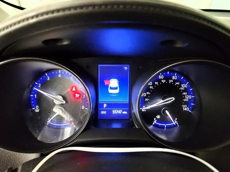 2020 TOYOTA C-HR XLE  