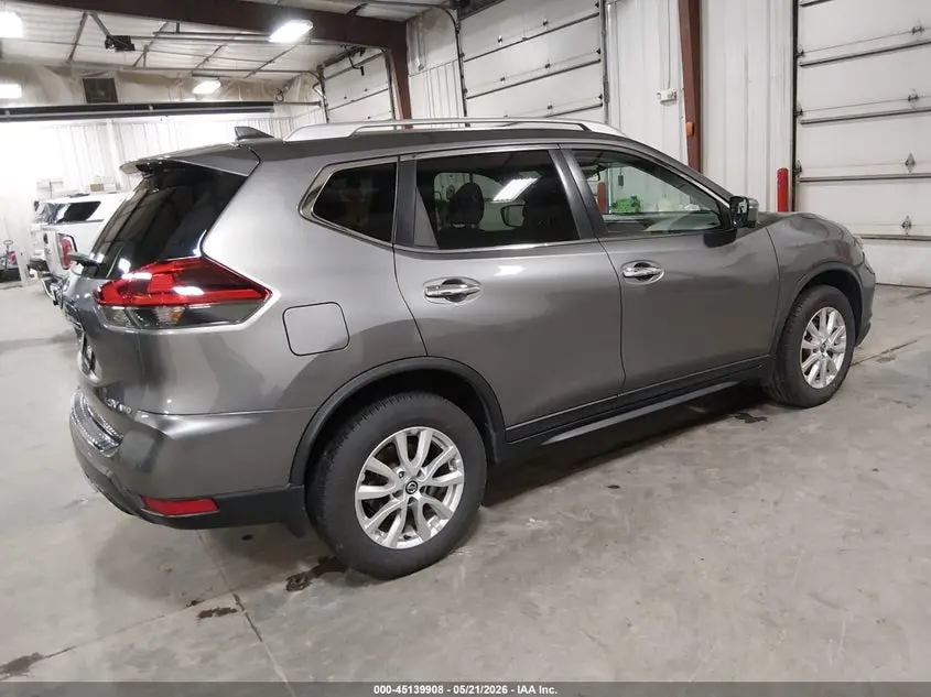 2018 NISSAN ROGUE SV