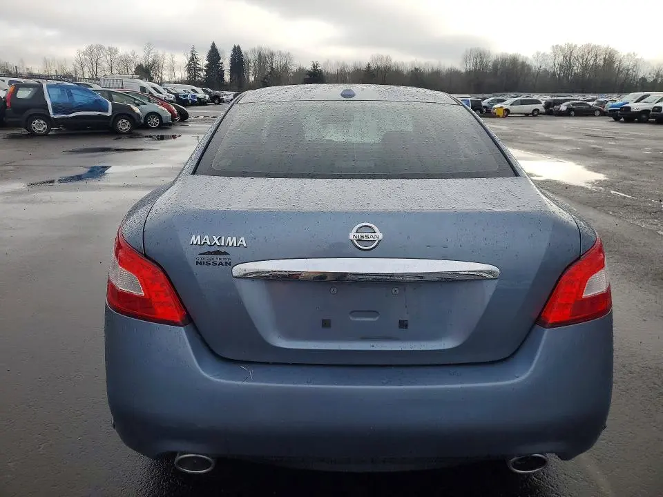 2011 NISSAN MAXIMA S  