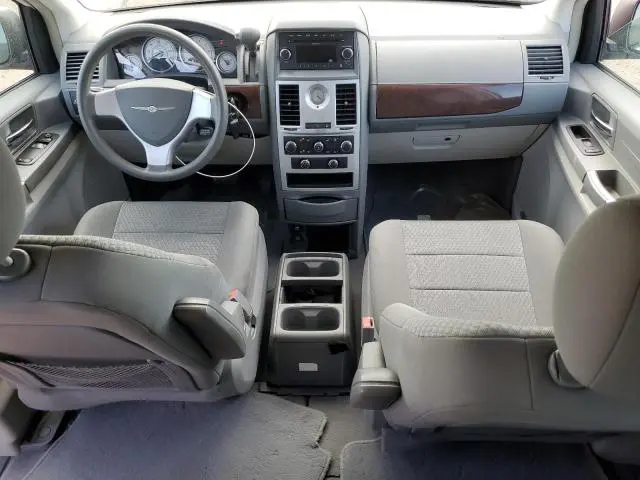 2010 CHRYSLER TOWN & COUNTRY LX  