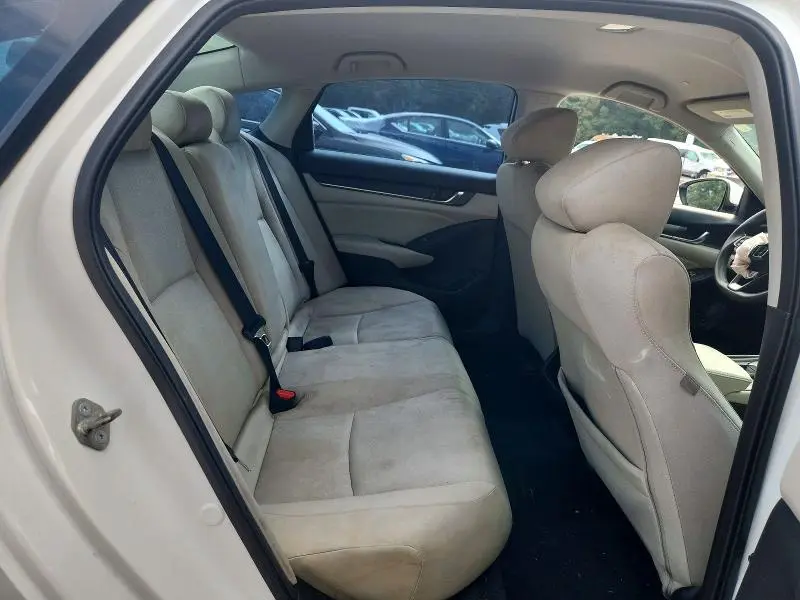 2018 HONDA ACCORD LX  