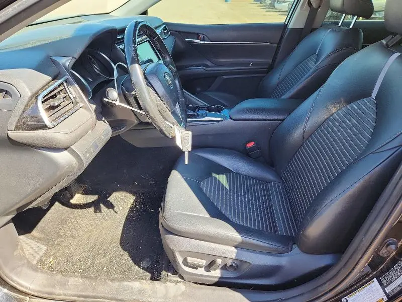 2018 TOYOTA CAMRY SE  