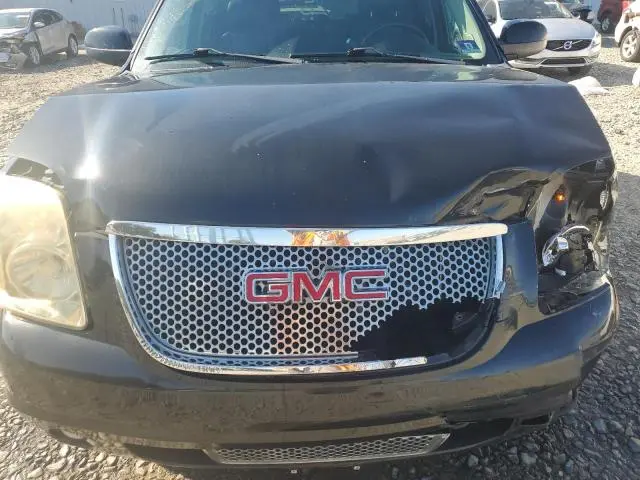 2011 GMC YUKON DENALI  