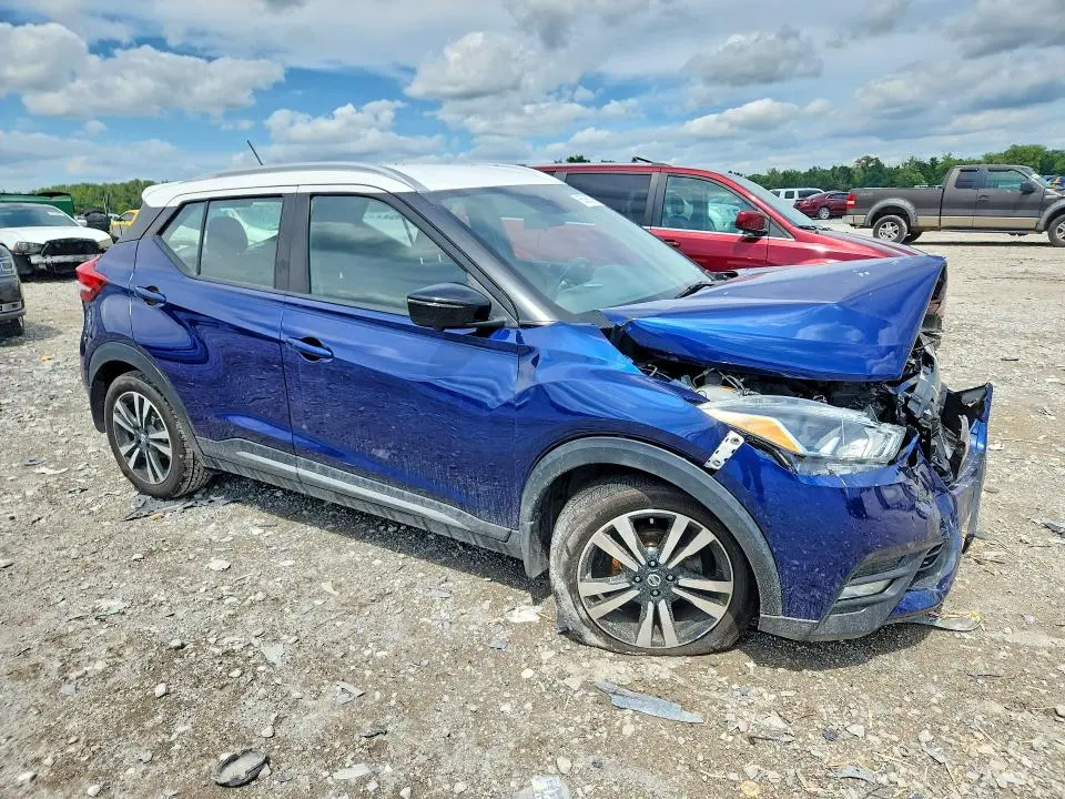 2020 NISSAN KICKS SR  