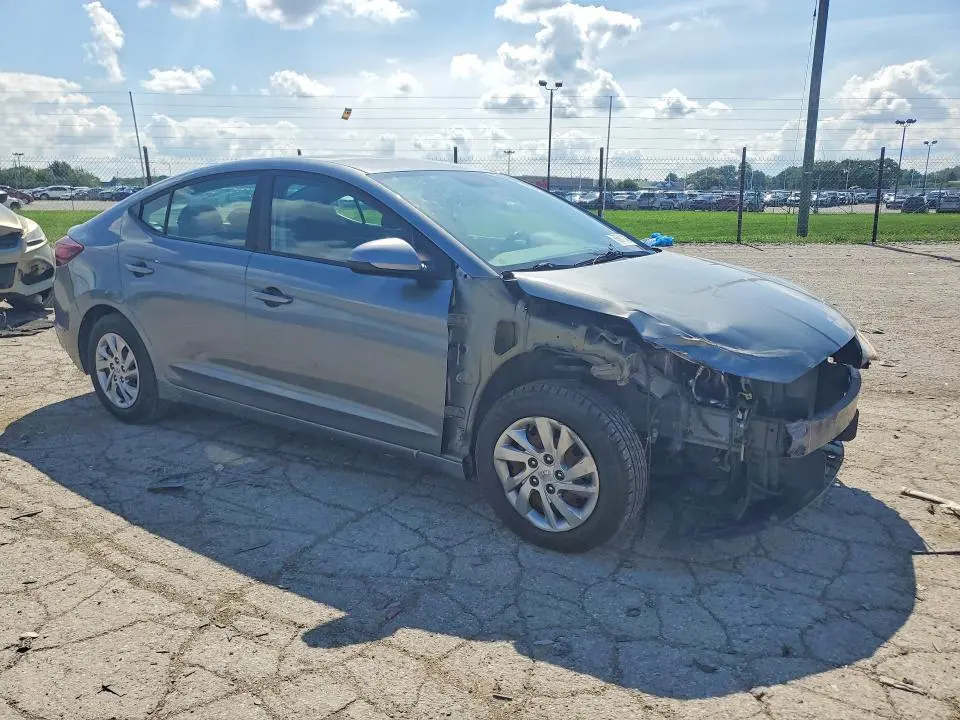 2019 HYUNDAI ELANTRA SE  
