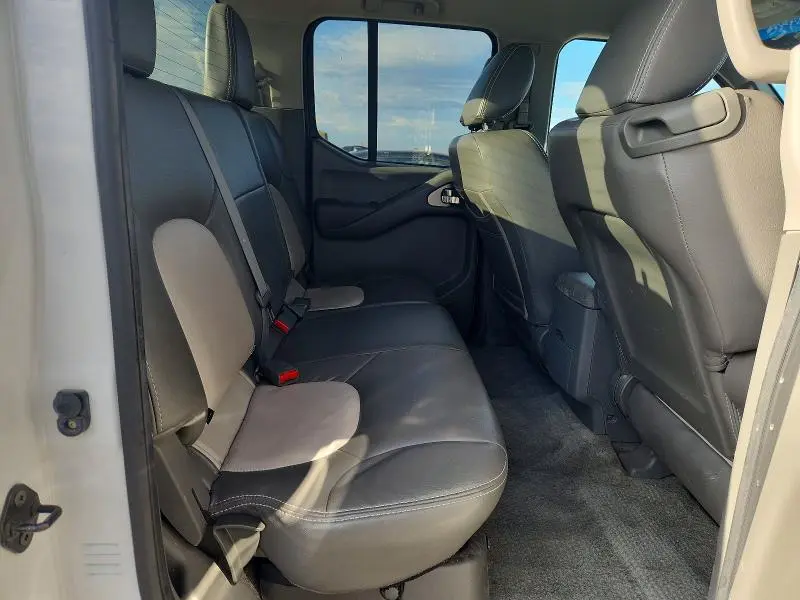 2012 NISSAN FRONTIER S  