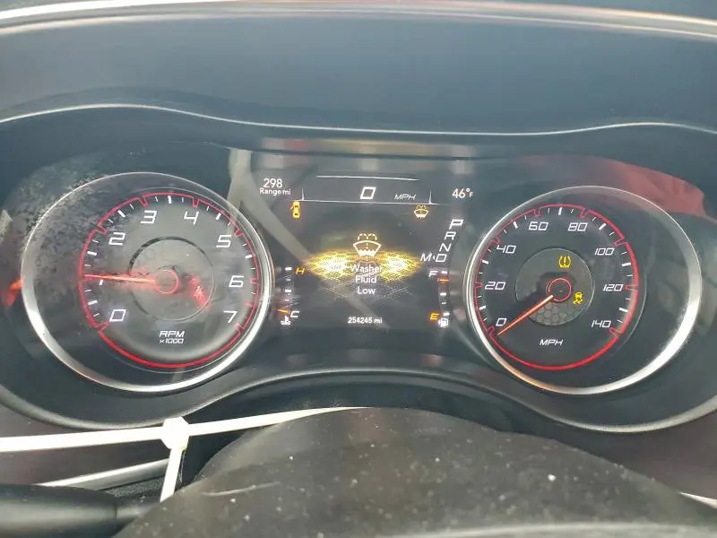 2015 DODGE CHARGER SE  