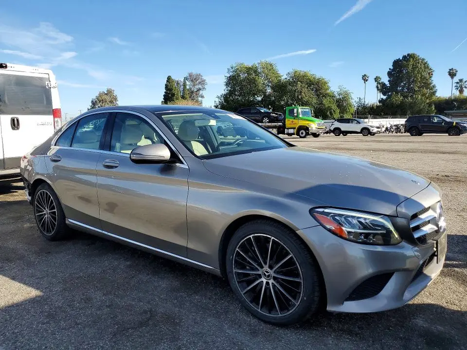 2019 MERCEDES-BENZ C 300  