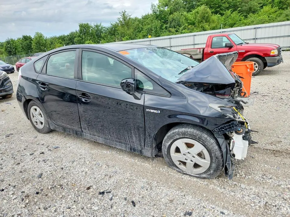 2011 TOYOTA PRIUS TWO  