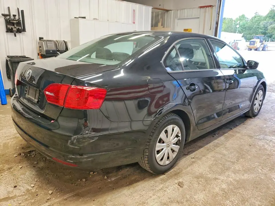 2013 VOLKSWAGEN JETTA BASE  
