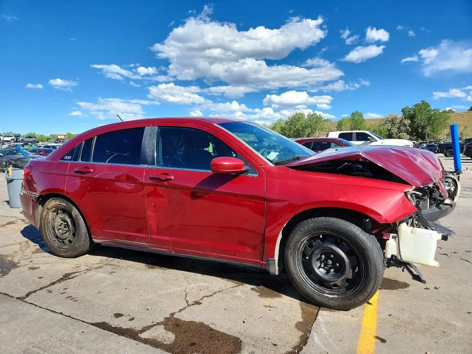 2013 CHRYSLER 200 LX  
